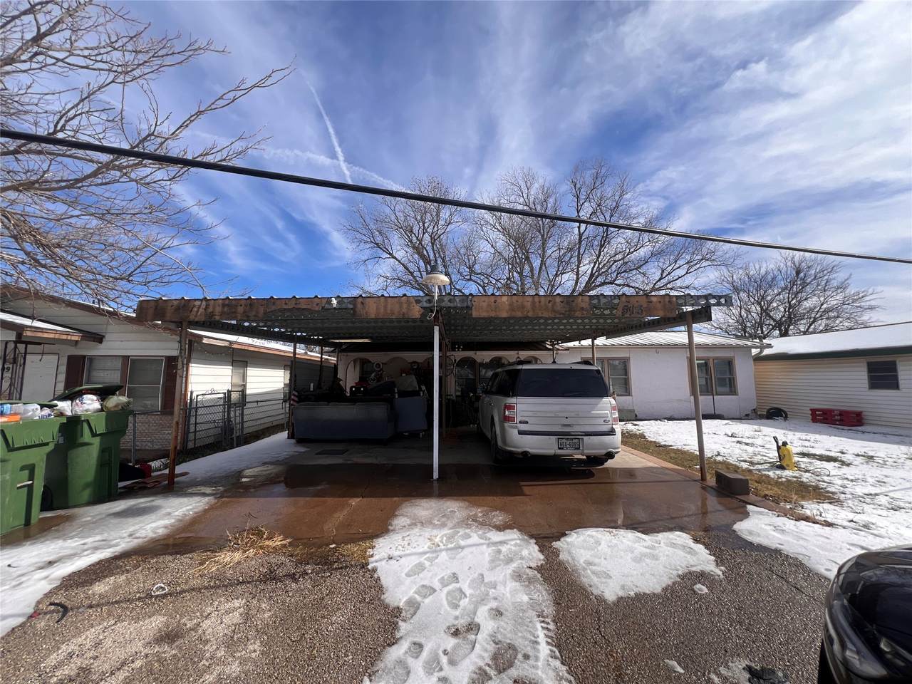 513 Scott Street - Photo 1