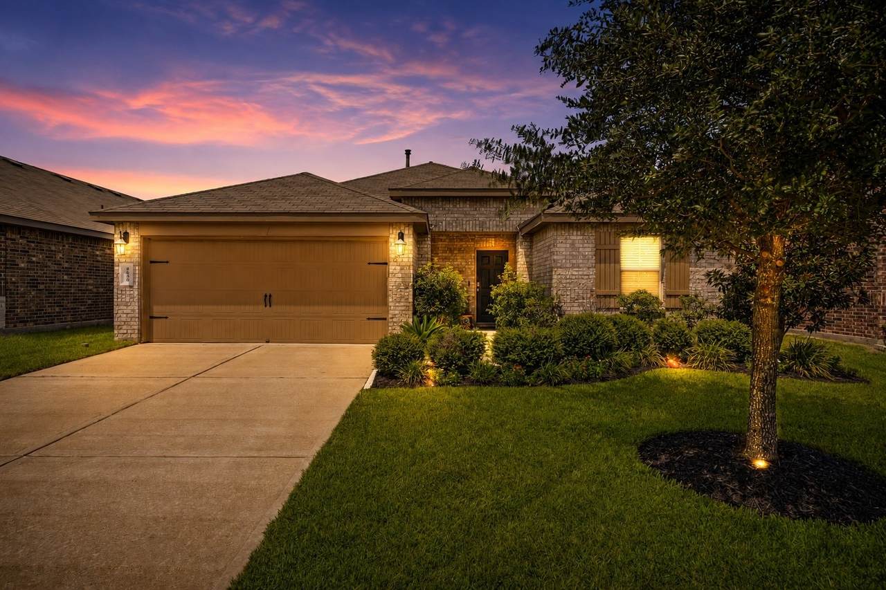 5650 Pleasant Falls Drive - Photo 1