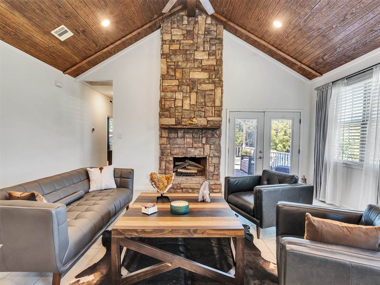 625 Pittman Road - Photo 1