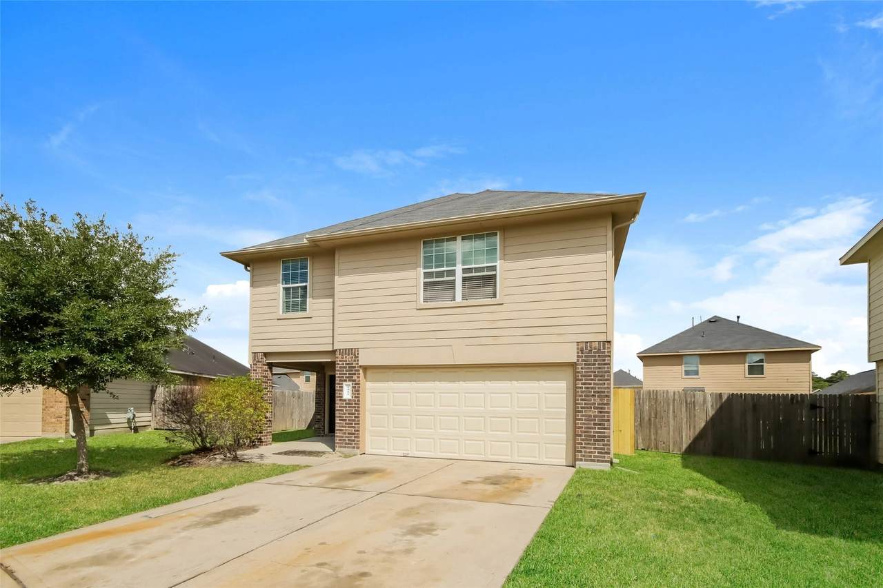 2411 Sailors Way - Photo 1