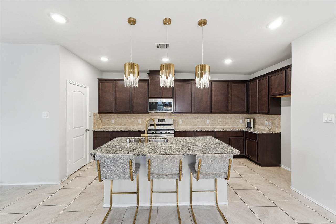 4406 Modica Drive - Photo 1