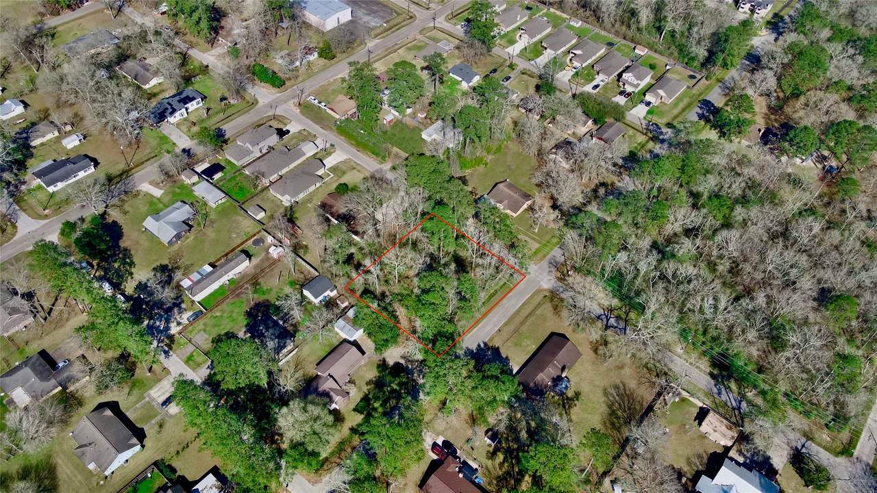 810 Parkhurst Avenue - Photo 1