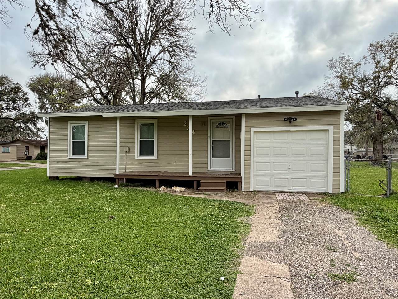 234 Jasmine Street - Photo 1