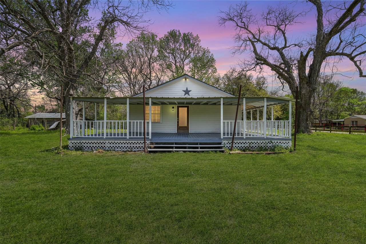 279 County Road 2363 - Photo 1
