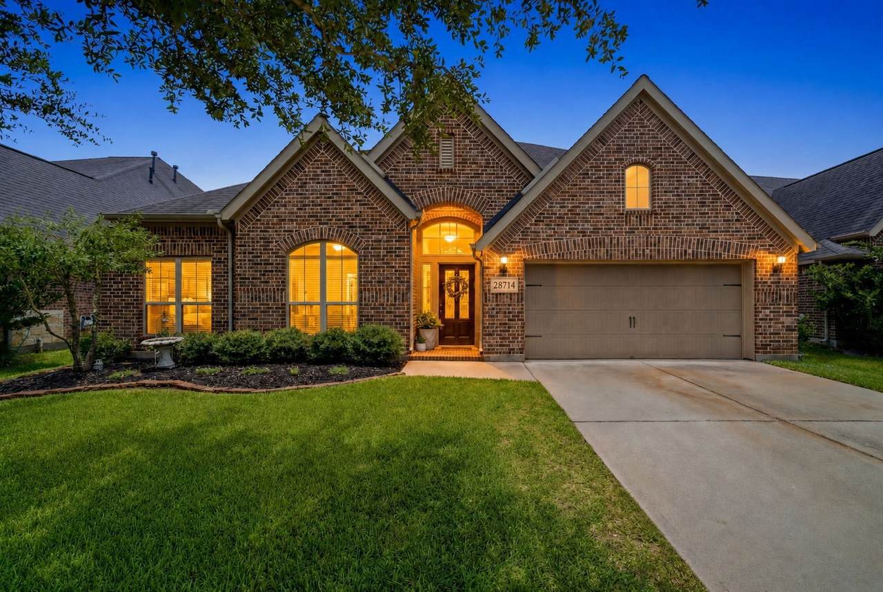28714 Havenport Drive - Photo 1