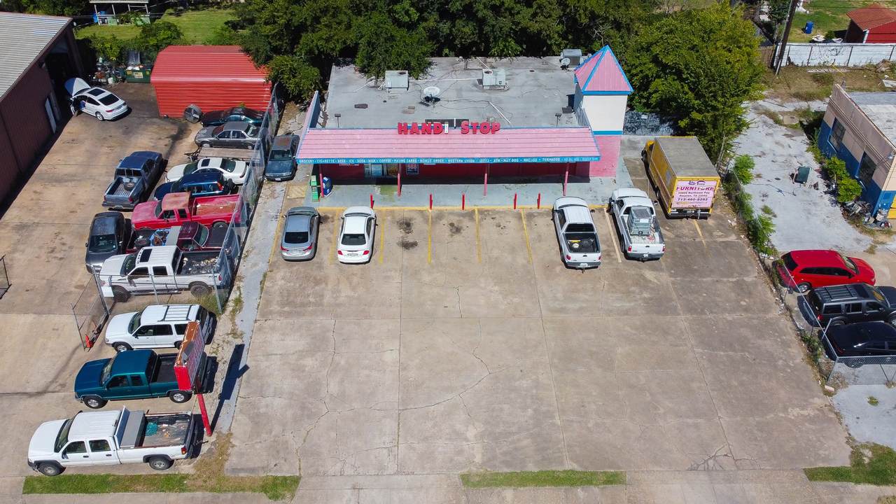 10421-10423 Hartsook Street - Photo 1