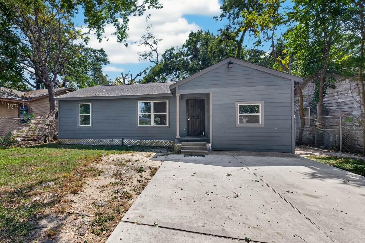 8166 Oak Knoll Lane - Photo 1