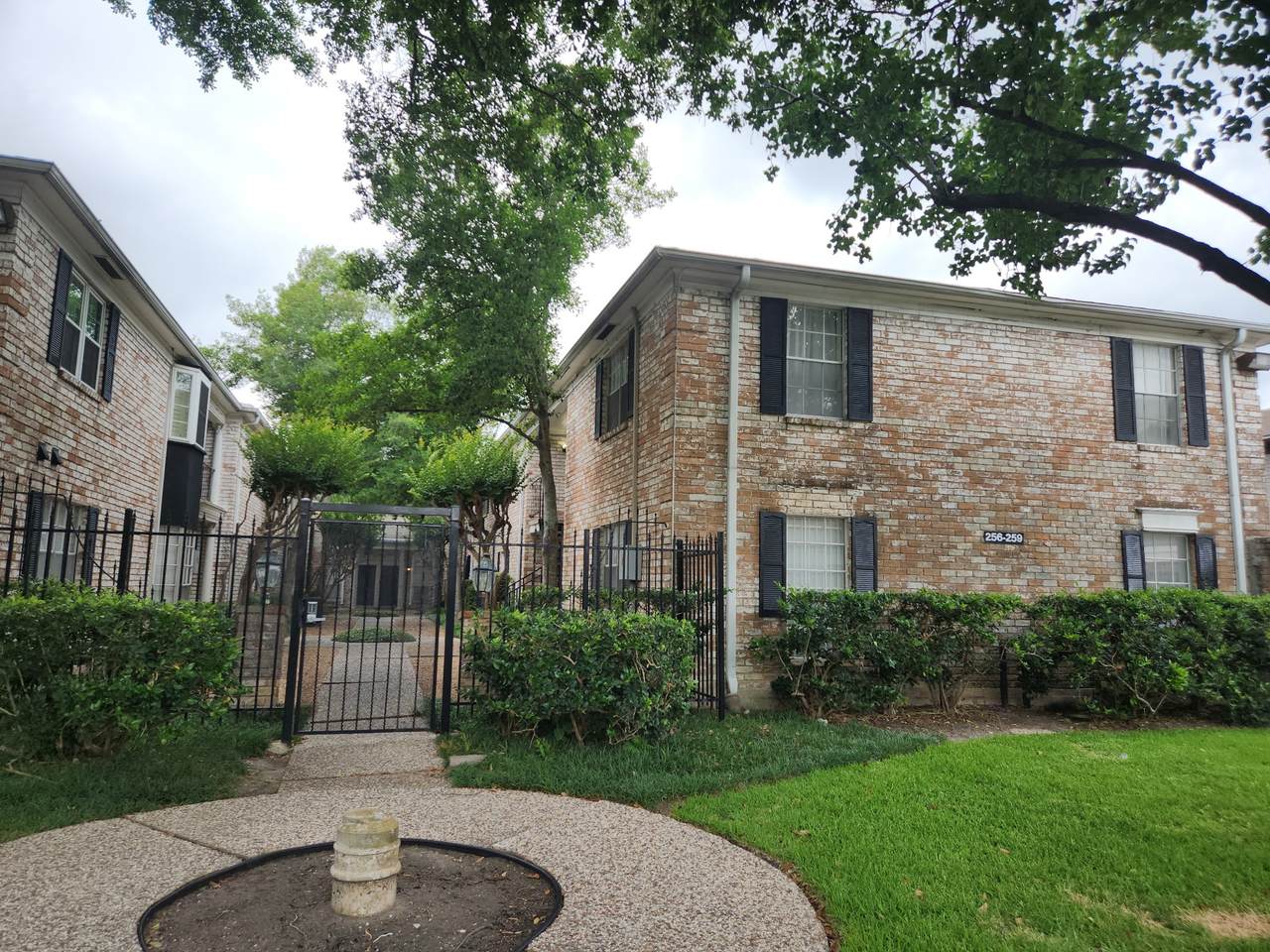 7900 Westheimer Road - Photo 1