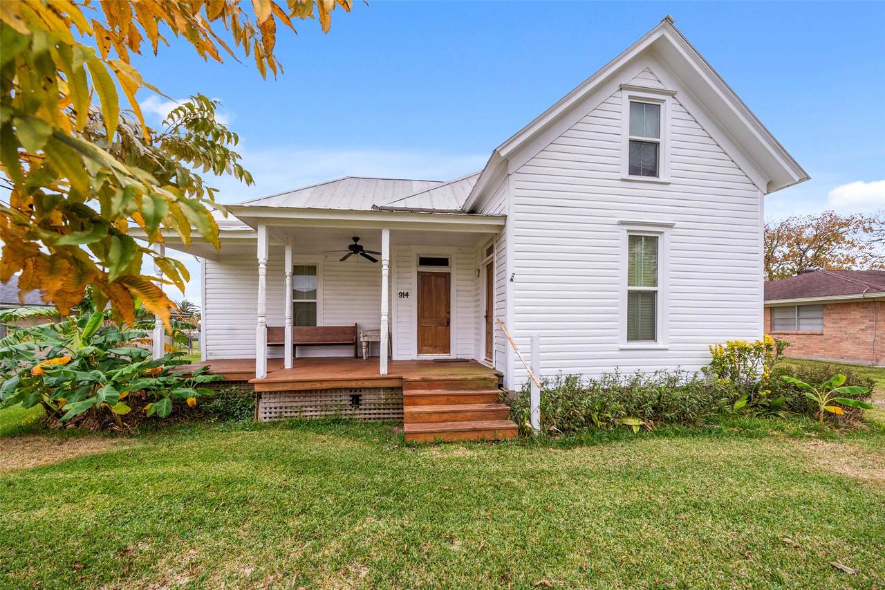 695 Wightman Street - Photo 1