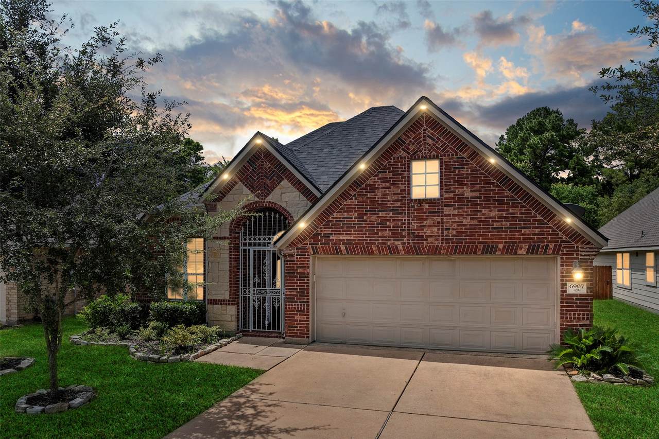 6907 Birnam Garden Lane - Photo 1