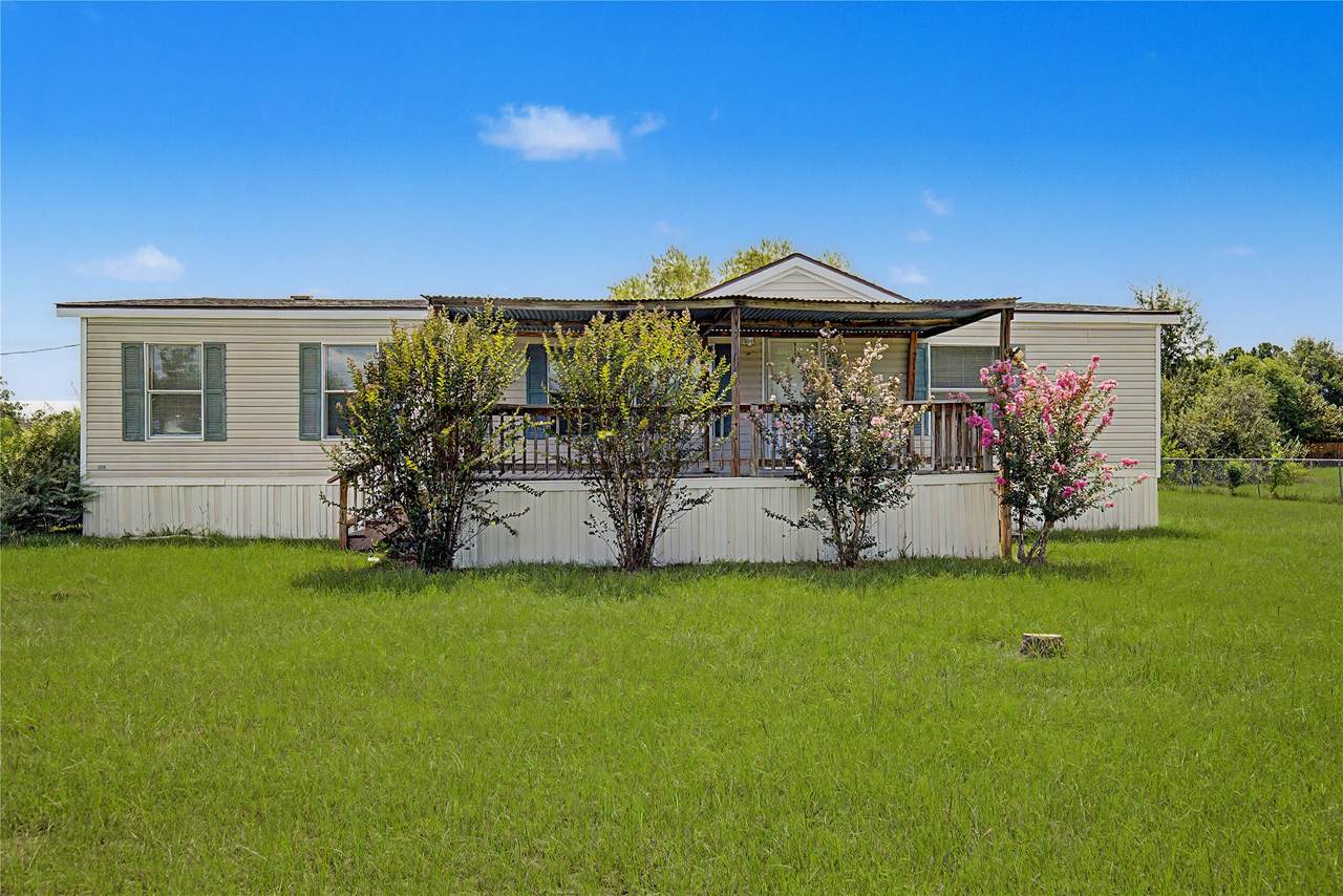 16 Victoria Way - Photo 1