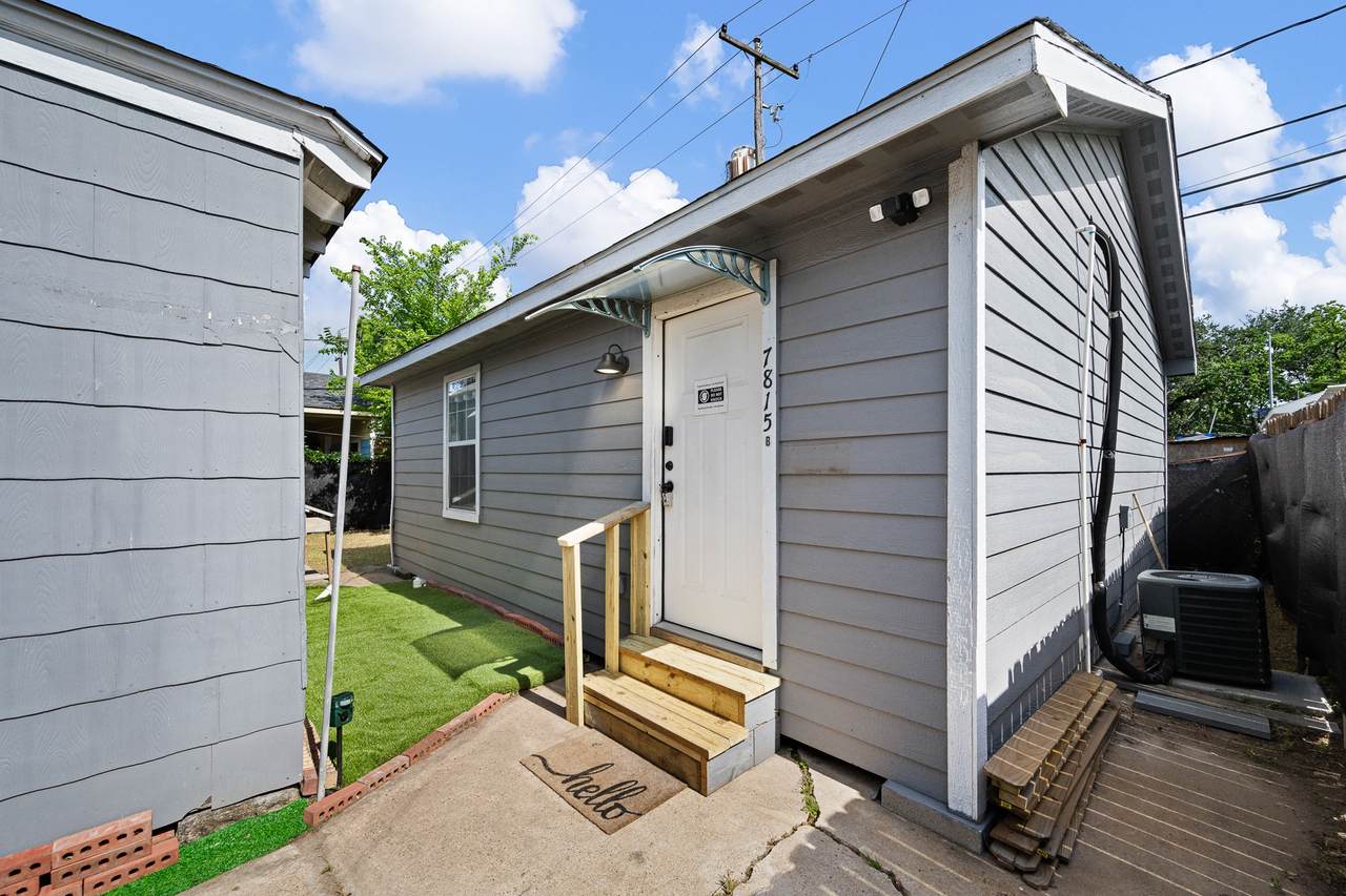 7815 Harding Street - Photo 1