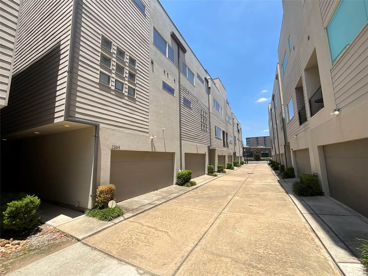 2364 Commerce Street - Photo 1