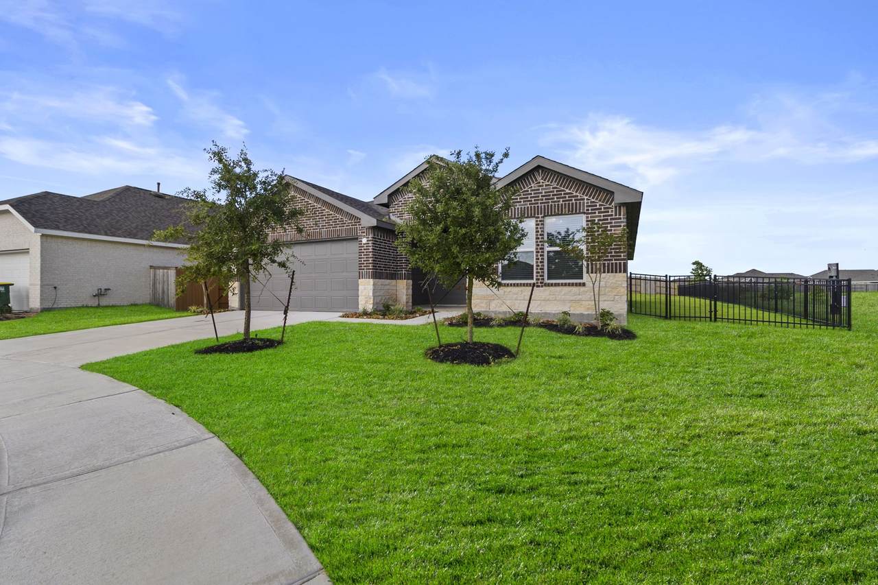 125 Knight Bayou Trail - Photo 1