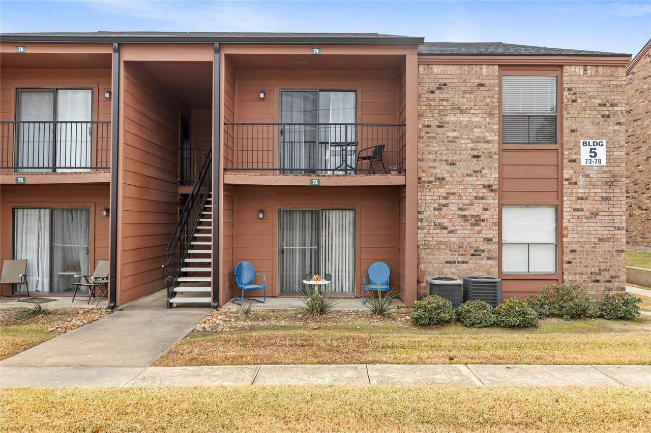 904 University Oaks Boulevard - Photo 1