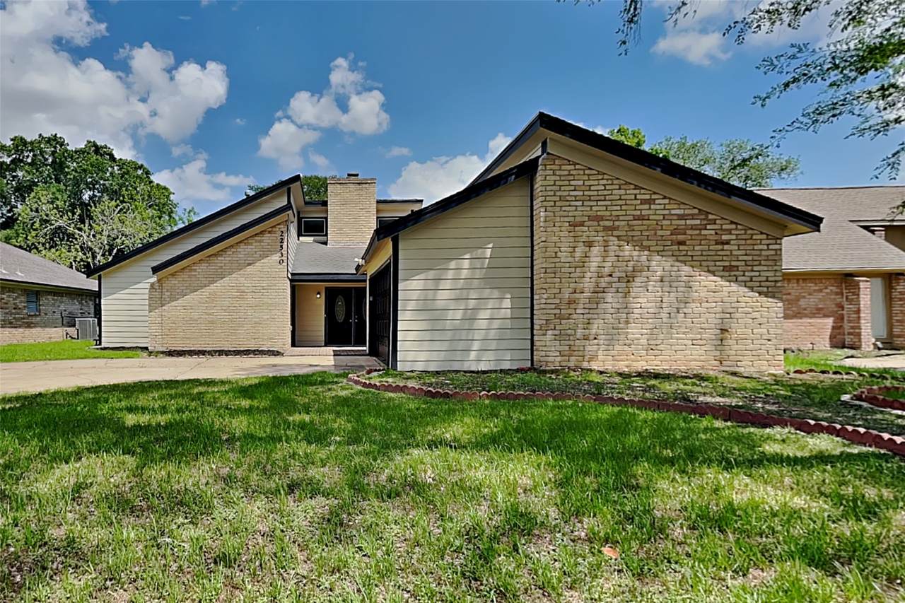 22530 Smokey Hill Drive - Photo 1