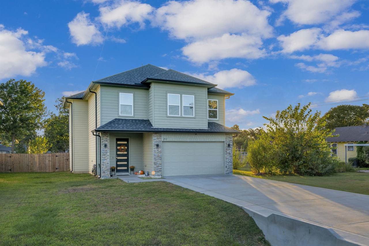 212 Lobit Street - Photo 1