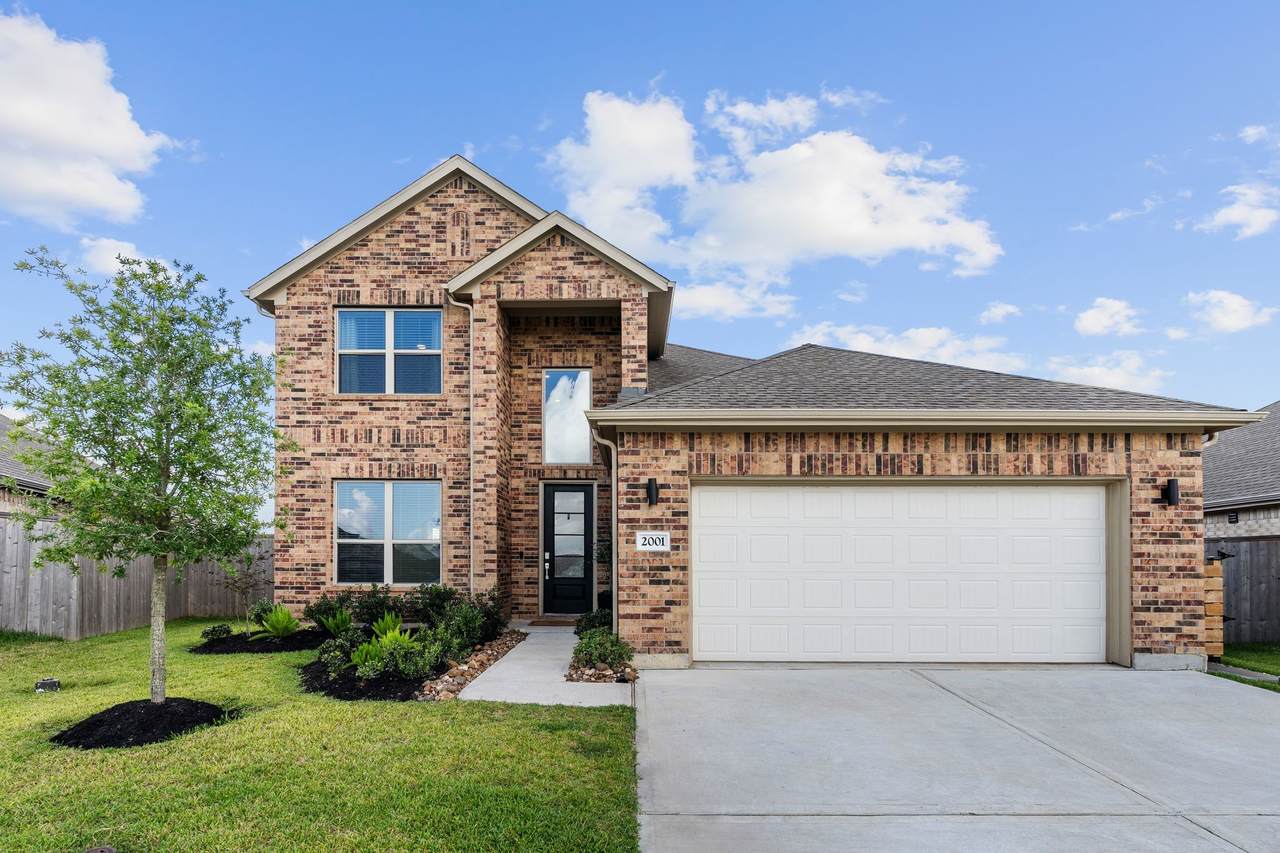 2001 Penwern Alley Lane - Photo 1