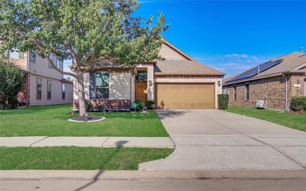 18610 Lantern Walk Lane - Photo 1