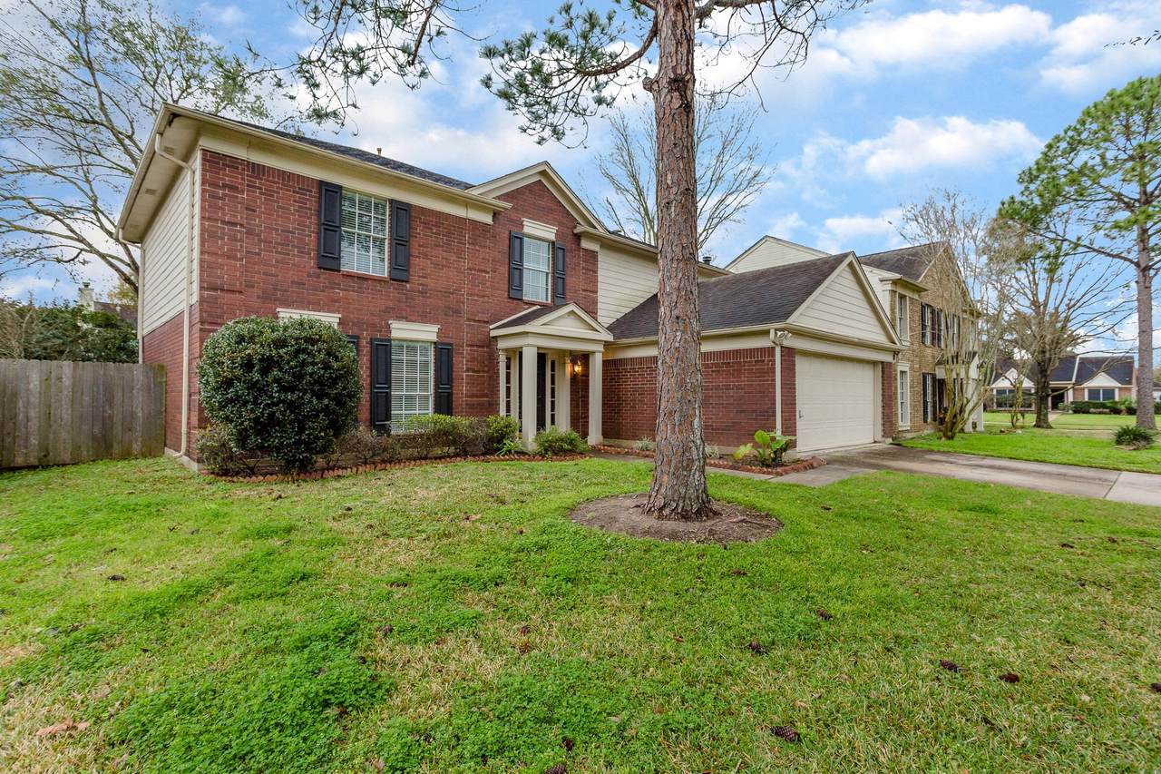 1123 Cascade Creek Drive - Photo 1