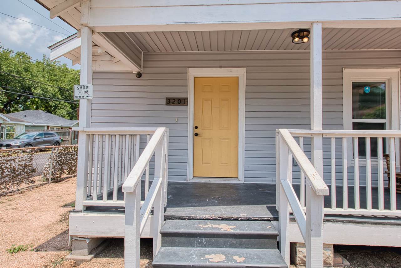 3201 Adelia Street - Photo 1