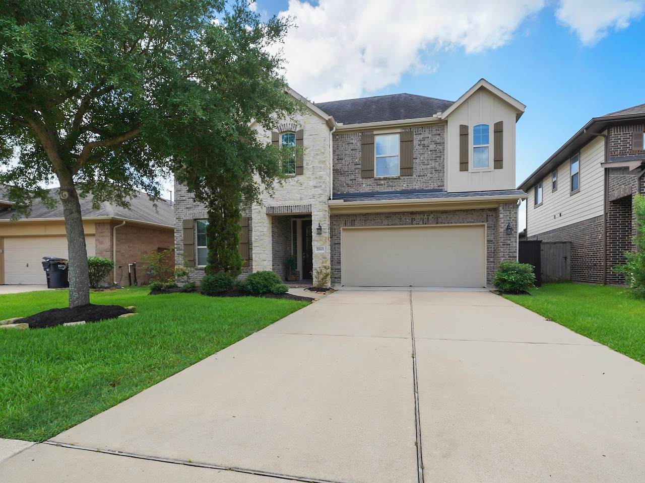 27603 Huggins Crest Court - Photo 1