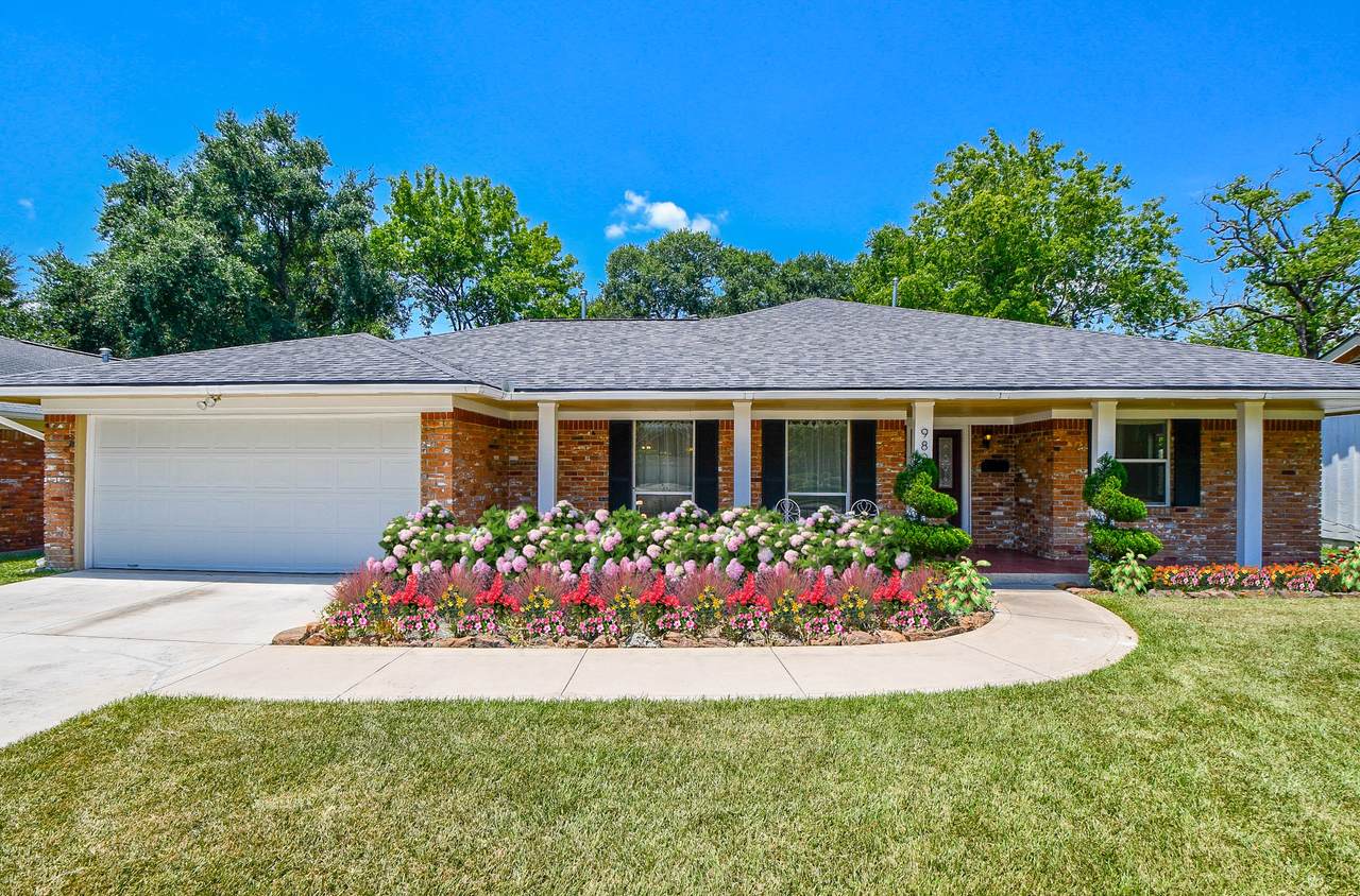 9806 Larston Street - Photo 1