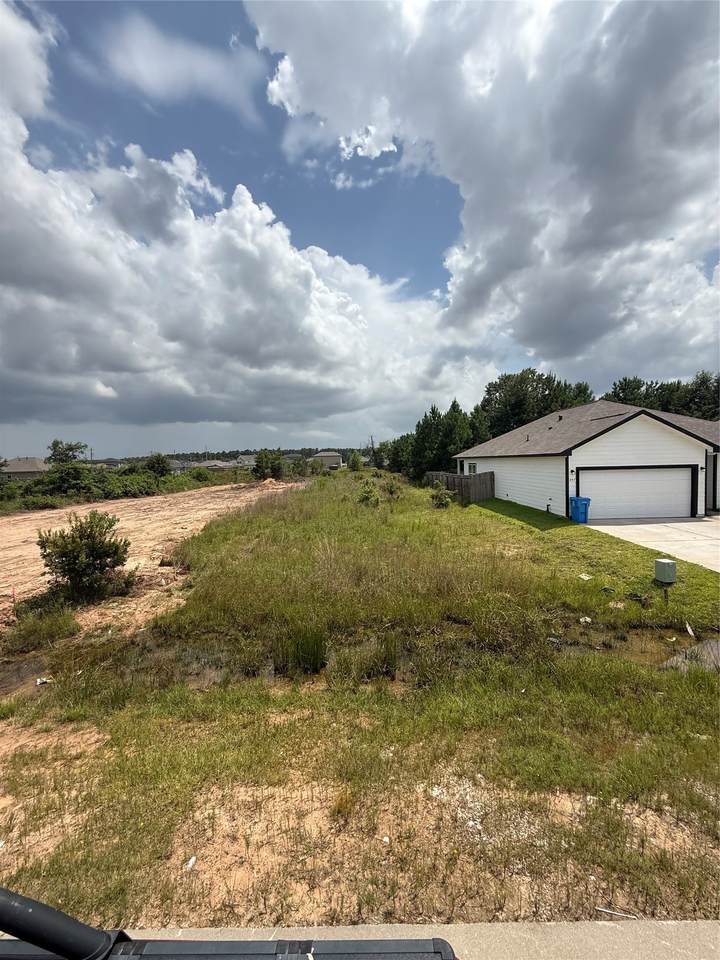 307 County Rd 5102 L - Photo 1