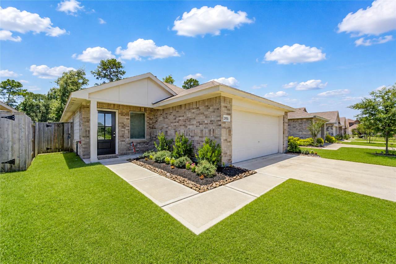 20926 Zuccala Drive - Photo 1
