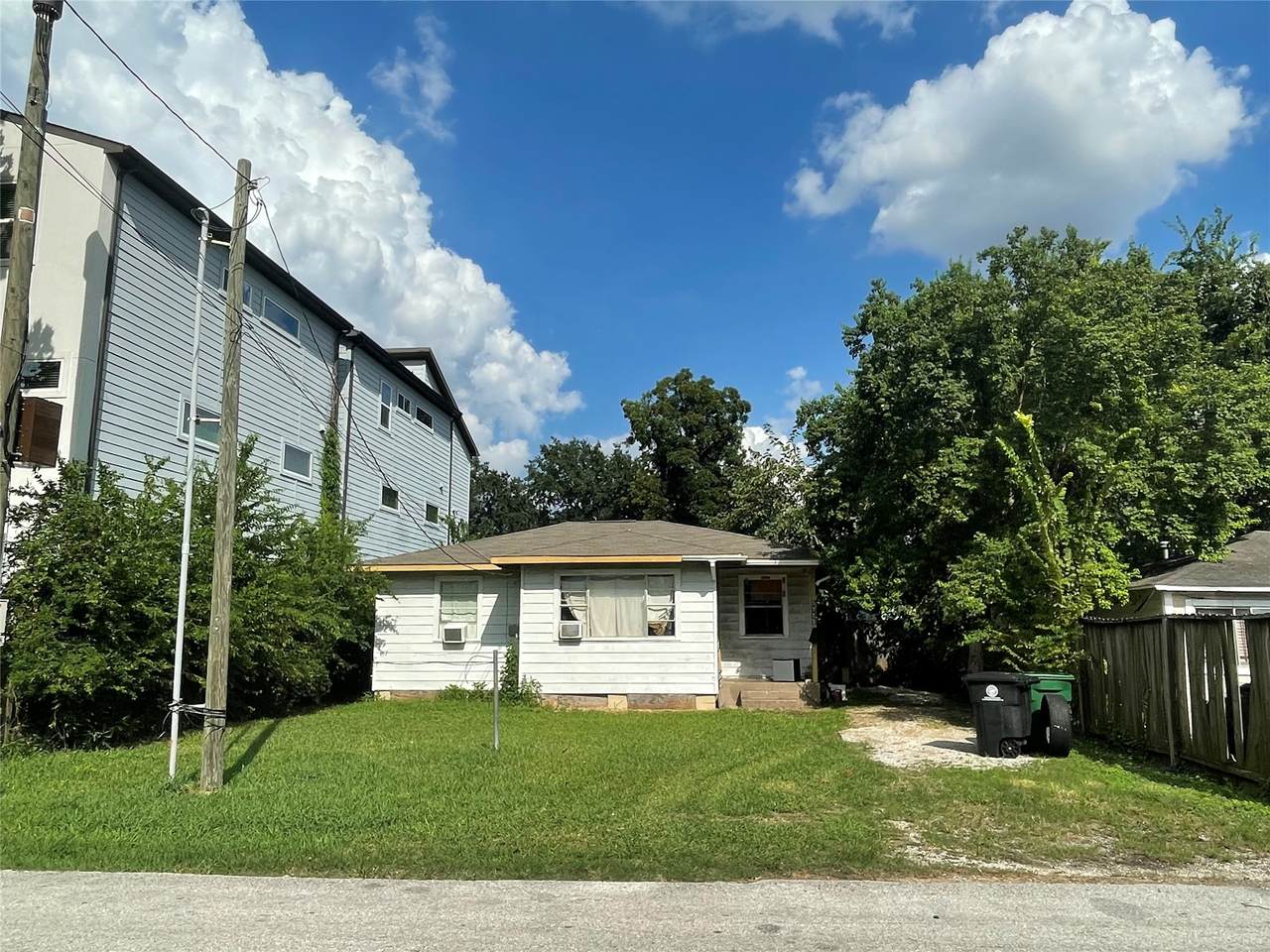 3718 Robertson Street - Photo 1