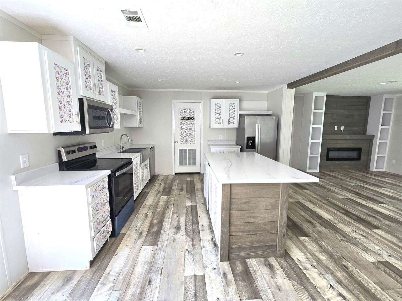 161 Veteran Lane - Photo 1