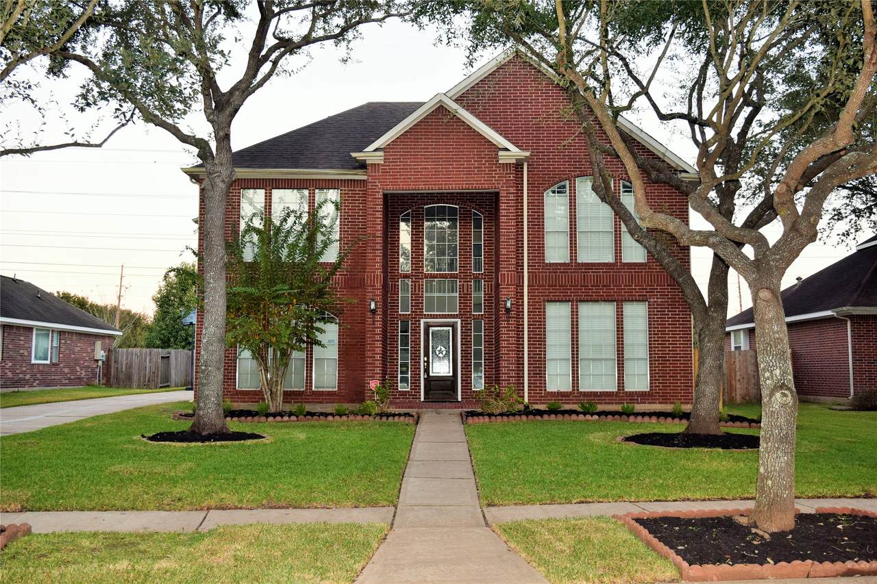 731 Annies Way - Photo 1