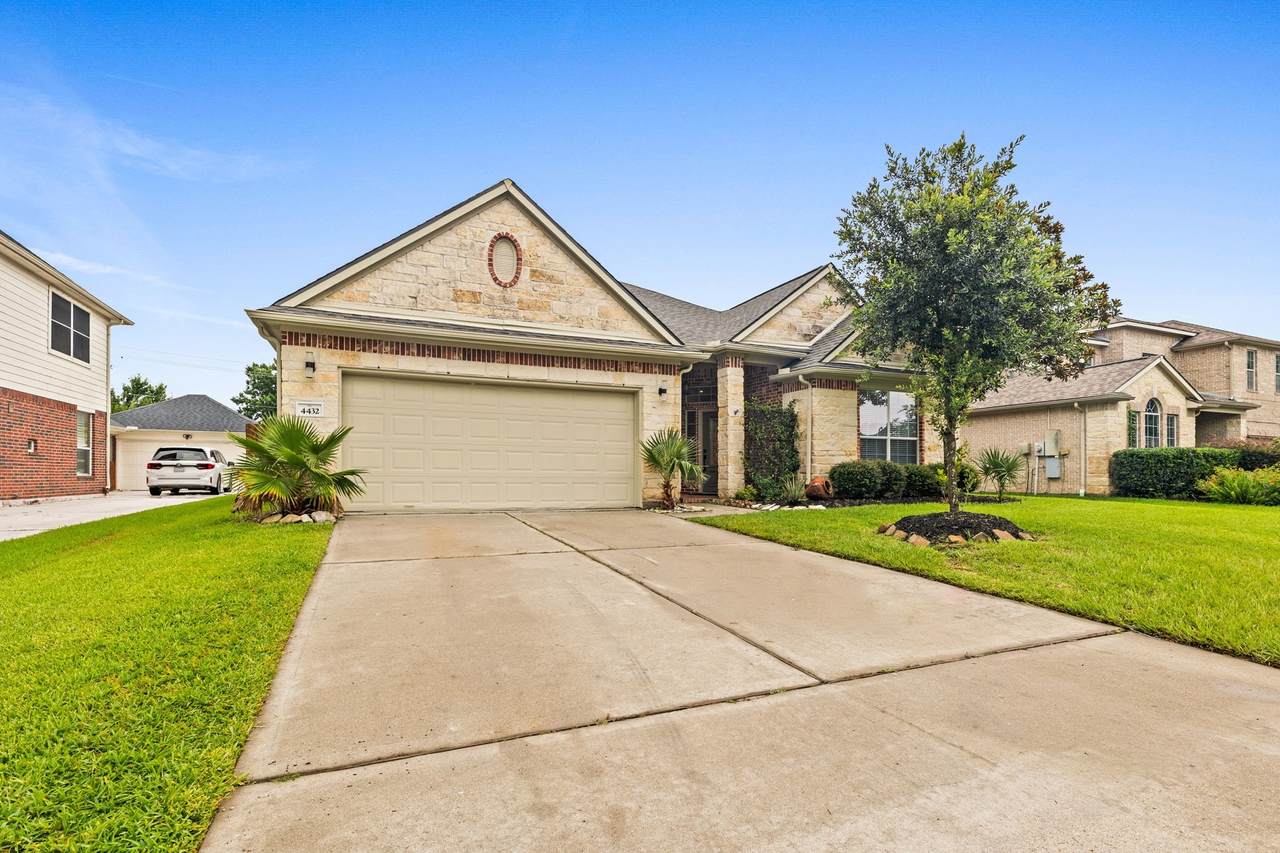 4432 Mae Street - Photo 1