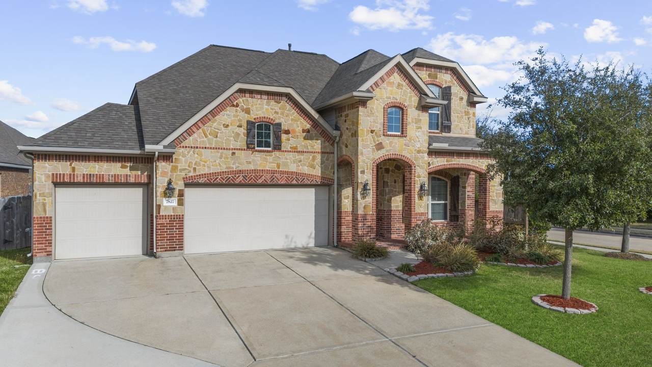 7827 Sydney Bay Court - Photo 1