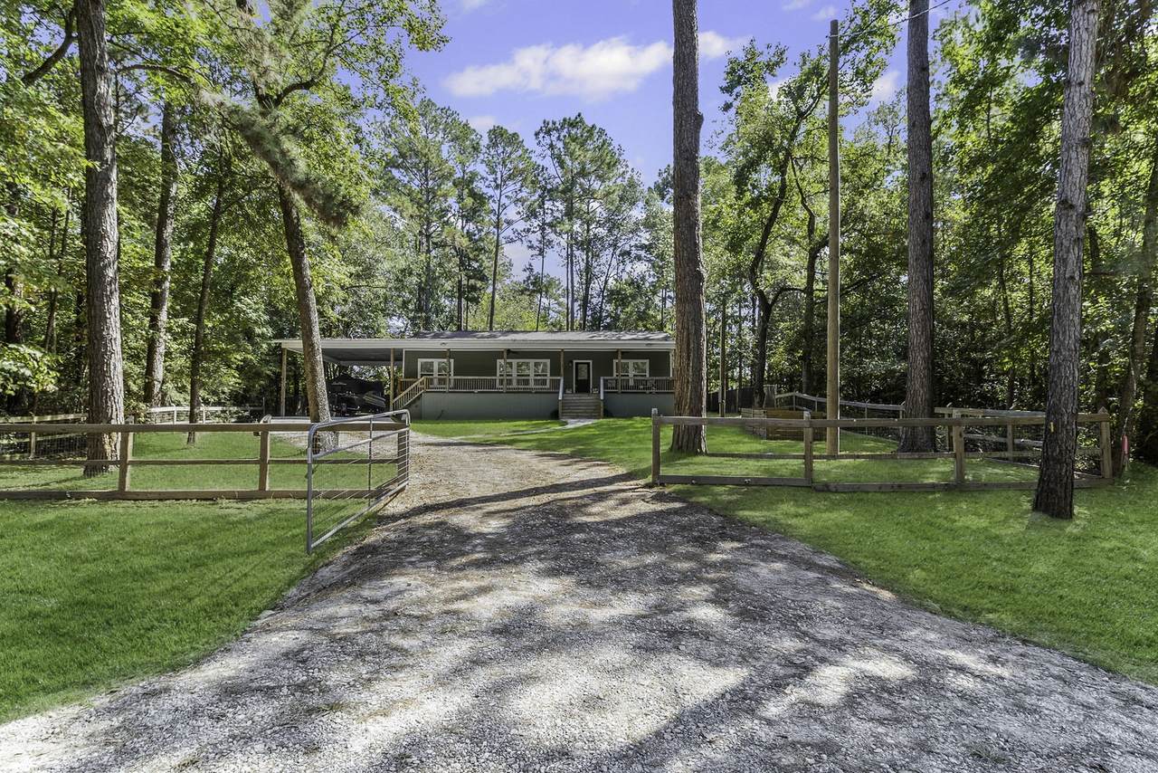 495 Oak Tree Drive - Photo 1