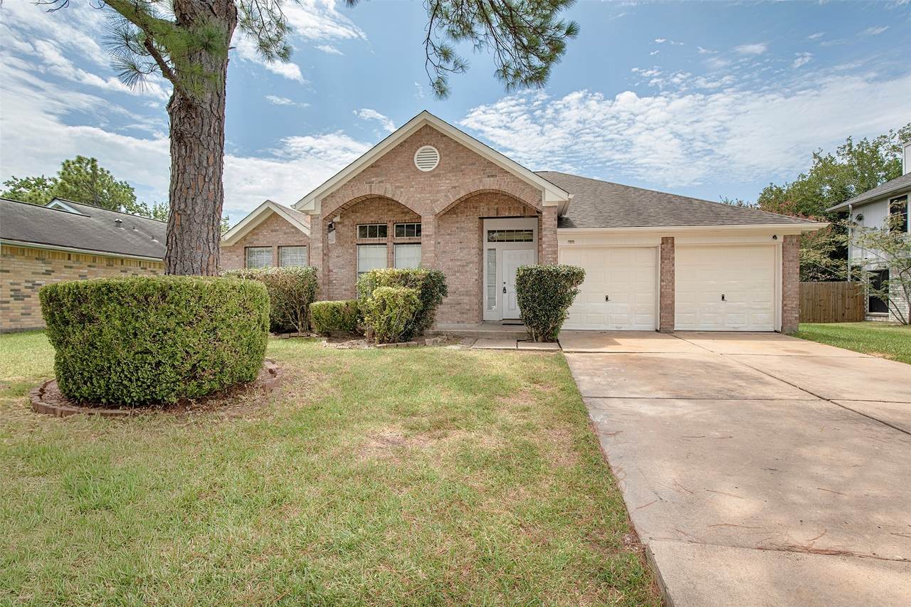 11514 Sagecreek Drive - Photo 1