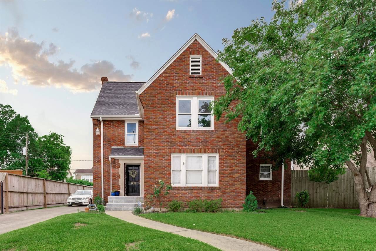 2208 Blodgett Street - Photo 1