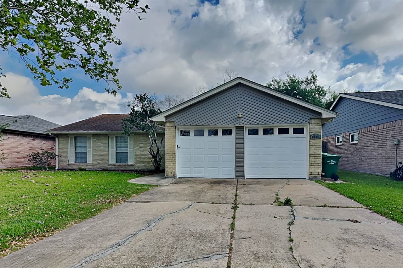 6915 Renfro Drive - Photo 1