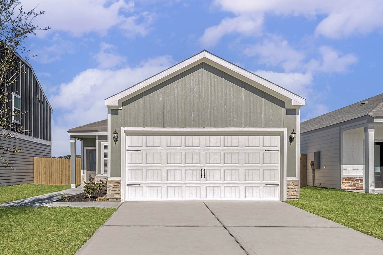 8208 Burnt Orchid Drive - Photo 1