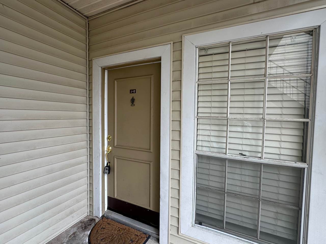 9809 Richmond Ave, Unit J-12 - Photo 1