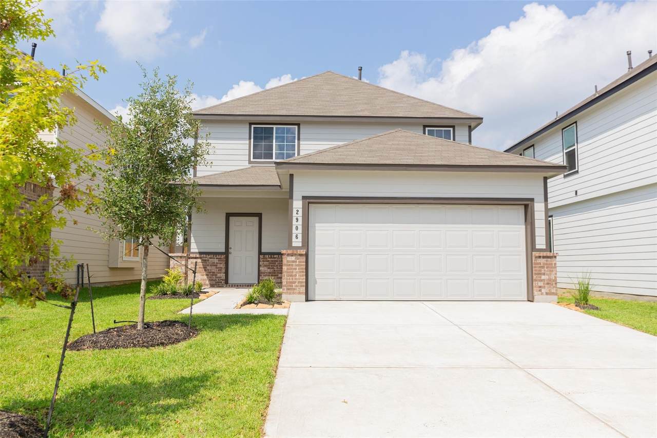 2906 Briggs Drive - Photo 1