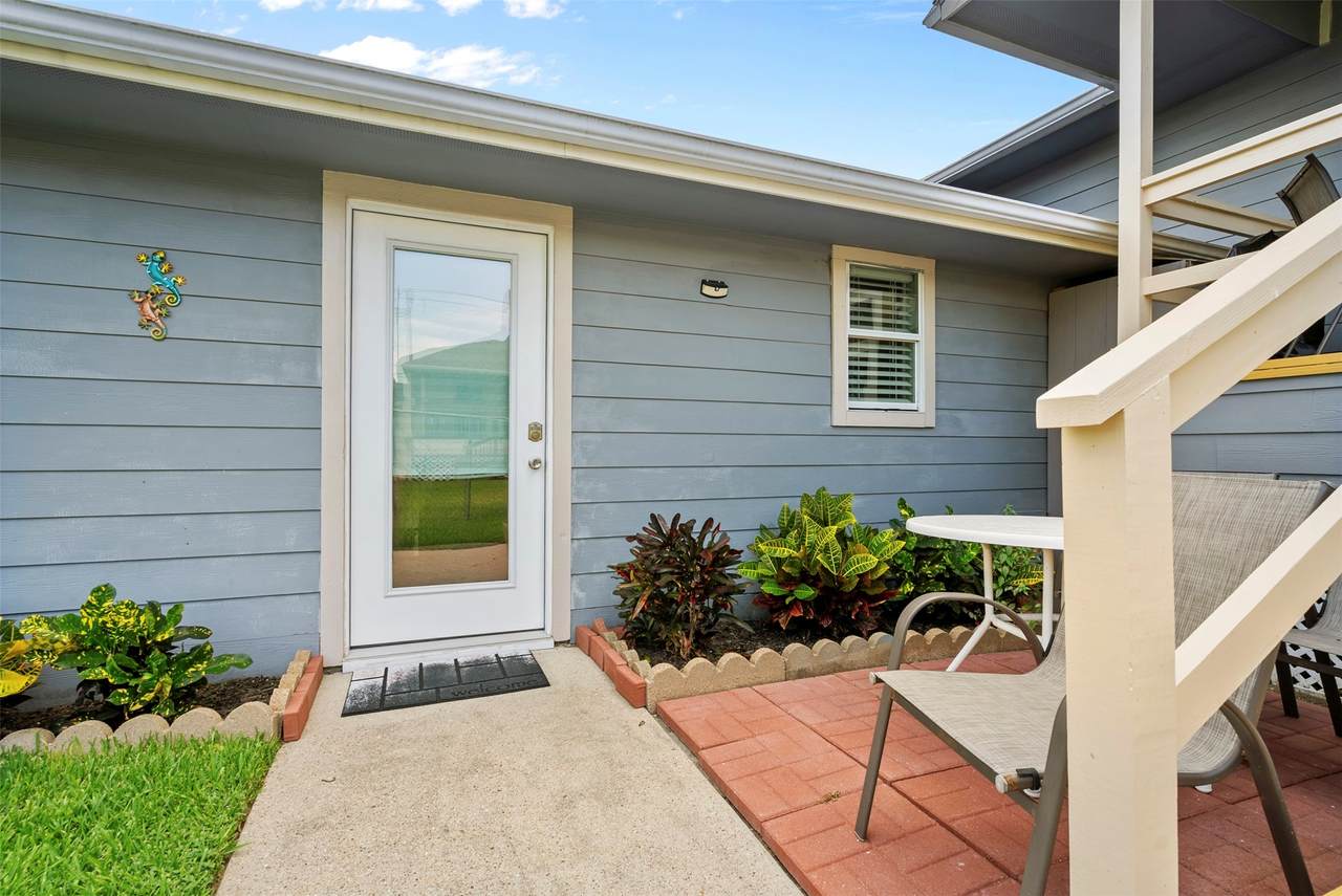 715 31st Street - Photo 1