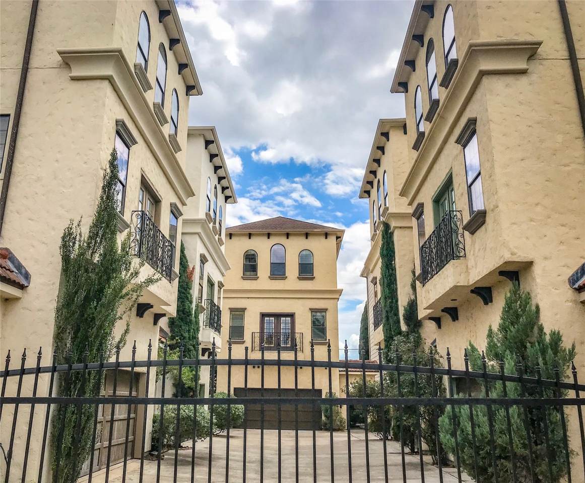 1432 21st Street - Photo 1