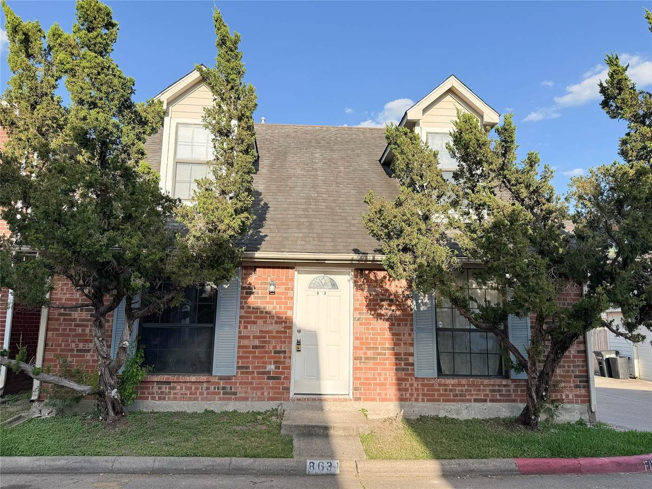 8631 Mapletwist Street - Photo 1