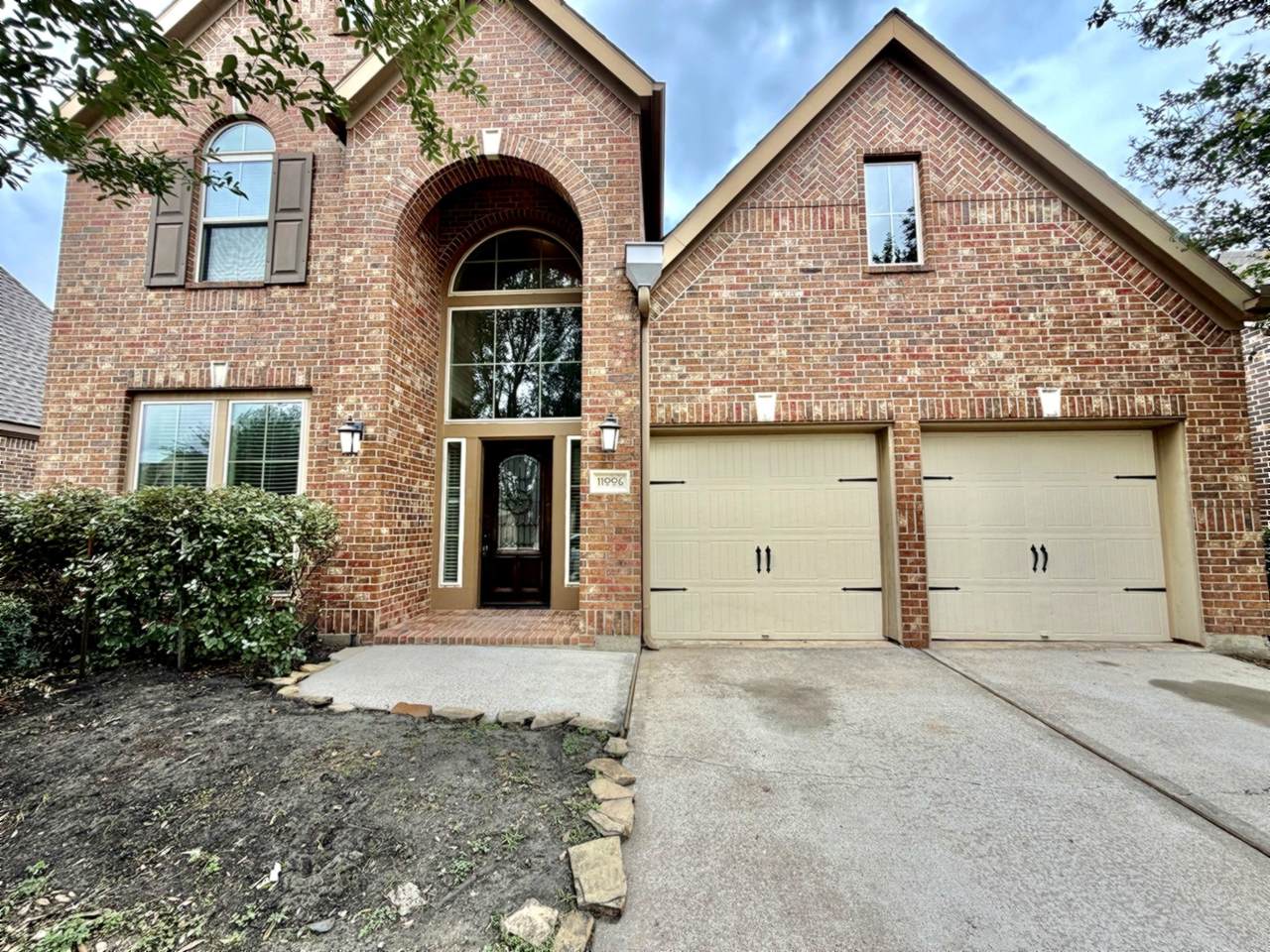 11006 Glenrothers Drive - Photo 1