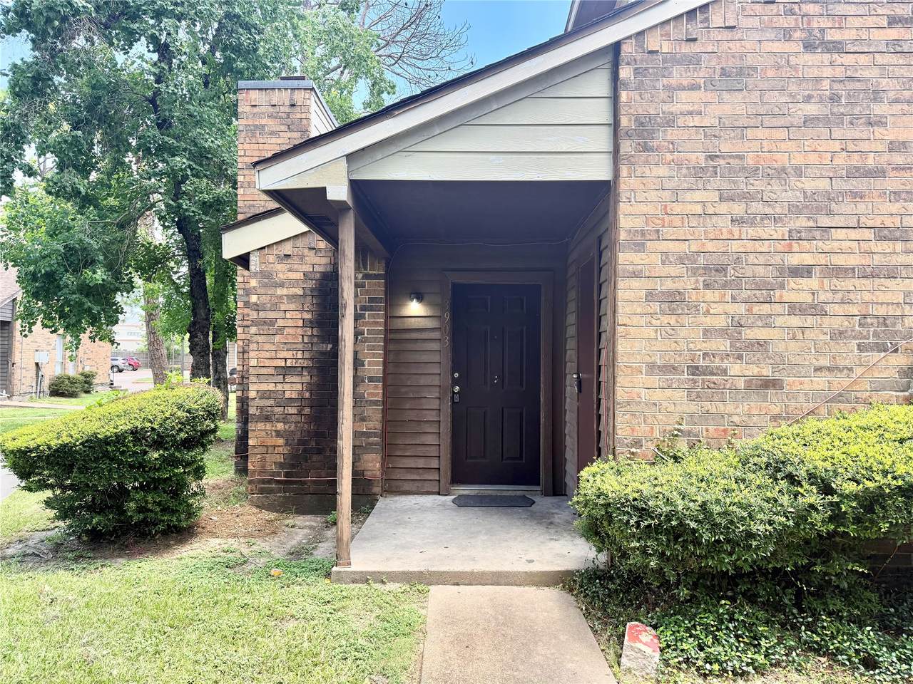 7200 W T C Jester Boulevard - Photo 1