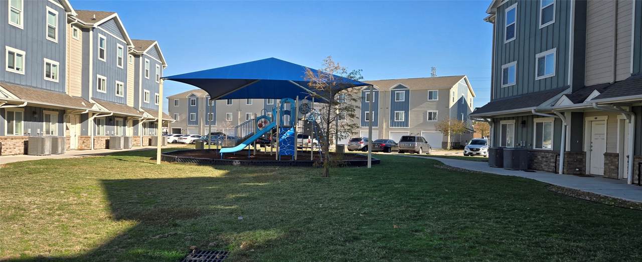 21155 Gosling Road - Photo 1