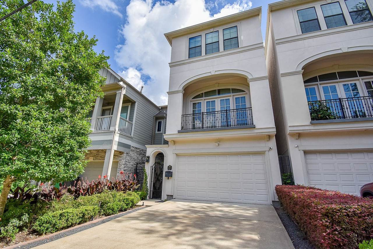 4220 Law Street - Photo 1