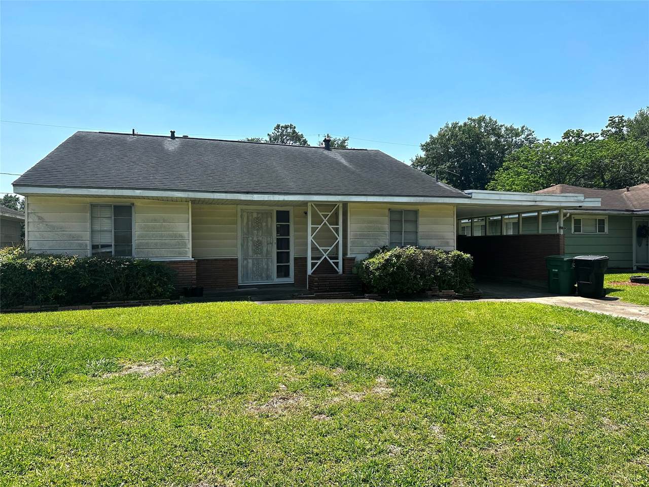 5210 Stuyvesant Lane - Photo 1