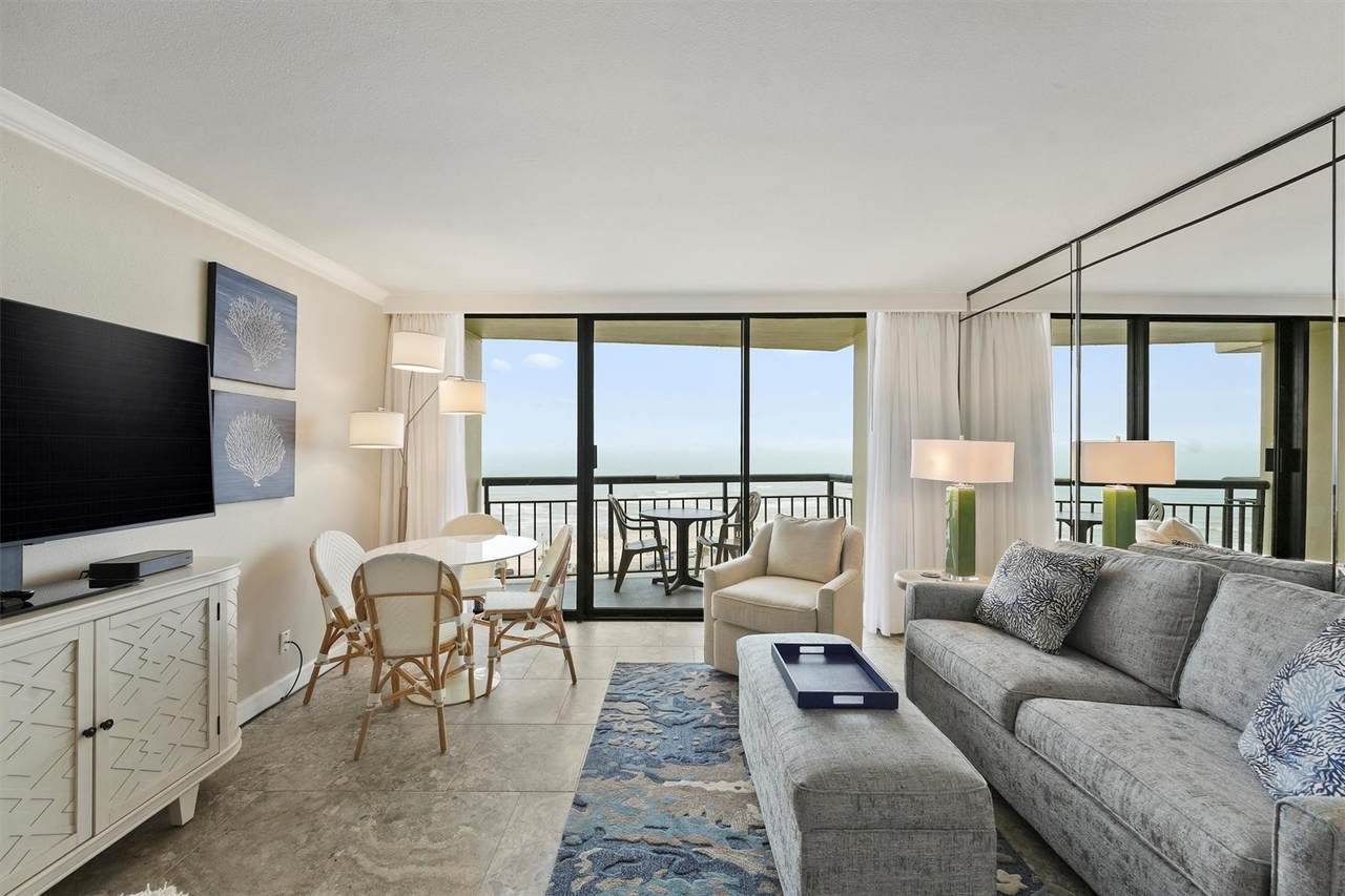 5220 Seawall Boulevard - Photo 1